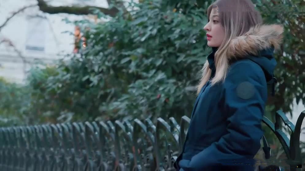 AI换脸姐妹花！迪丽热巴x古力娜扎趁老公出差互舔蜜穴，欲火焚身磨豆腐高潮喷水！